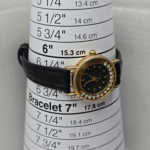Vintage Avon Watch Women 24mm Black Gold Tone Floating Crystals New Battery - Picture 6 of 11